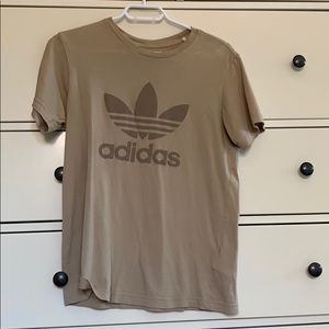 Adidas T-shirt